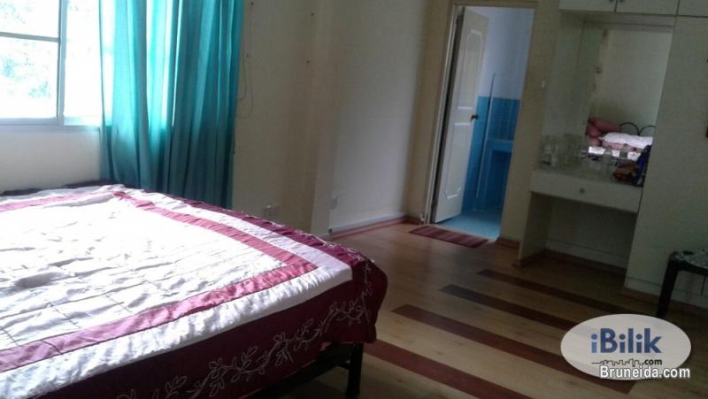 Room for rent - image 1