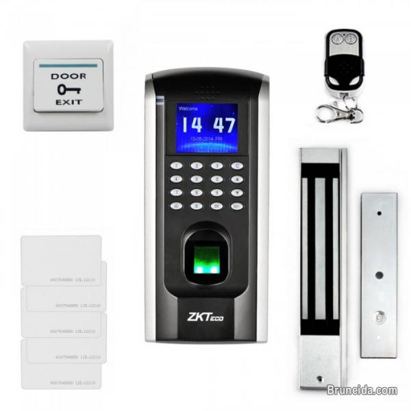 Computer & CCTV System - image 5