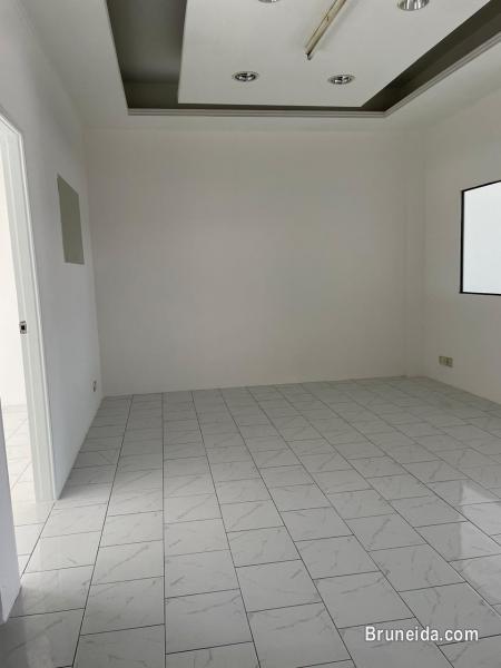 Refurbished Private Office Room for Rent - image 2