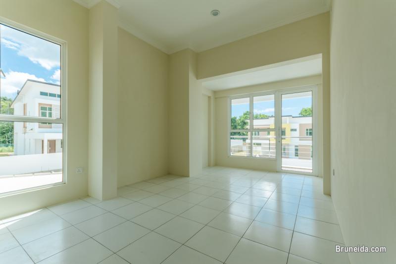 DADAP GARDEN - TERRACE HOUSE FOR SALE - image 4