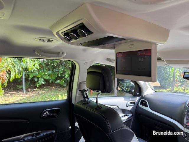 Dodge Journey R/T 1 owner from new in great condition - image 3