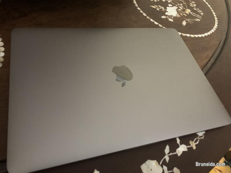 Macbook Pro 13. 3 (2018) for sale - image 3