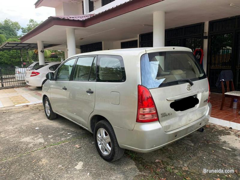 Toyota innova diesel manual $8500 fixed - image 2