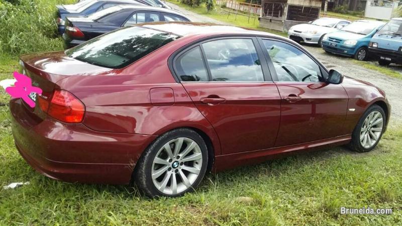 BMW 318i AUTO REG 2011 - image 3