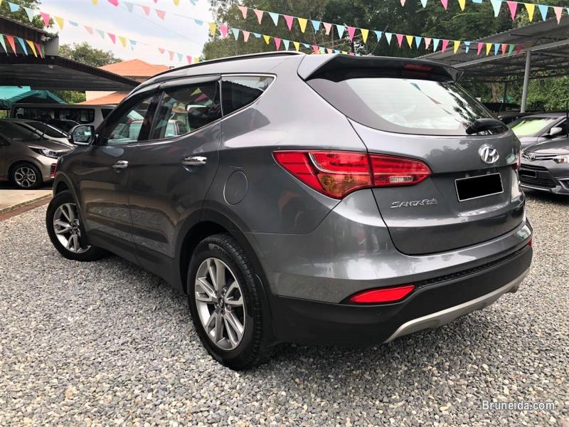 Hyundai Santa Fe - image 2
