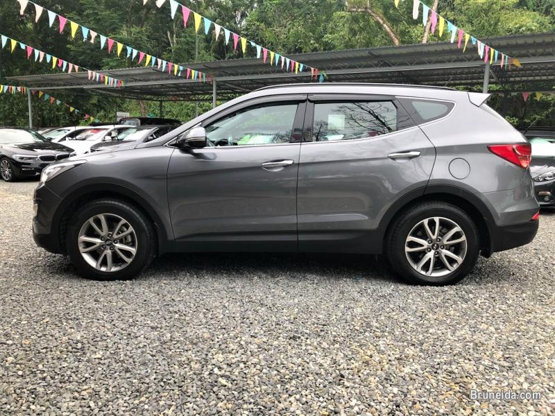 Hyundai Santa Fe - image 5