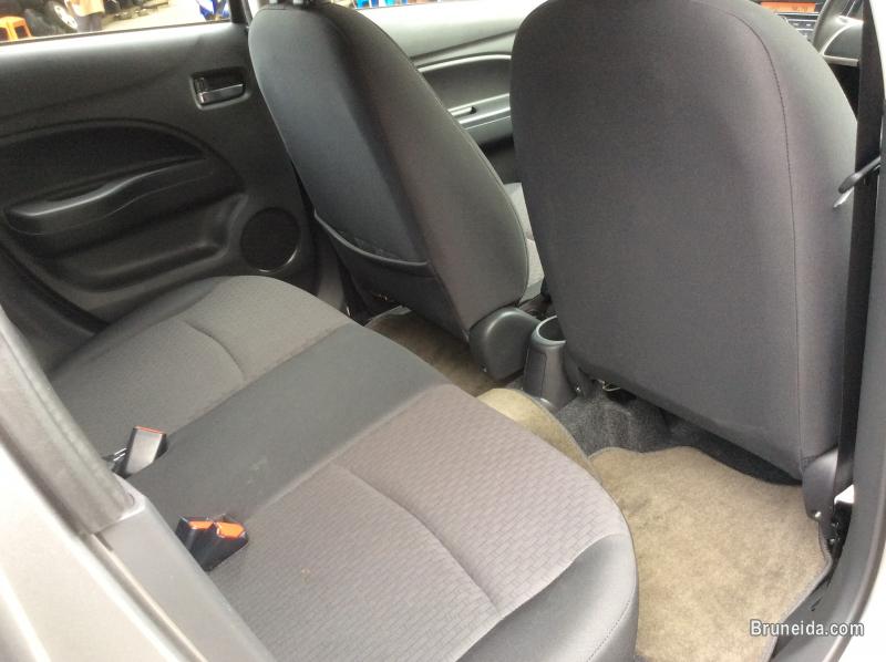 Mitsubishi Mirage - image 7
