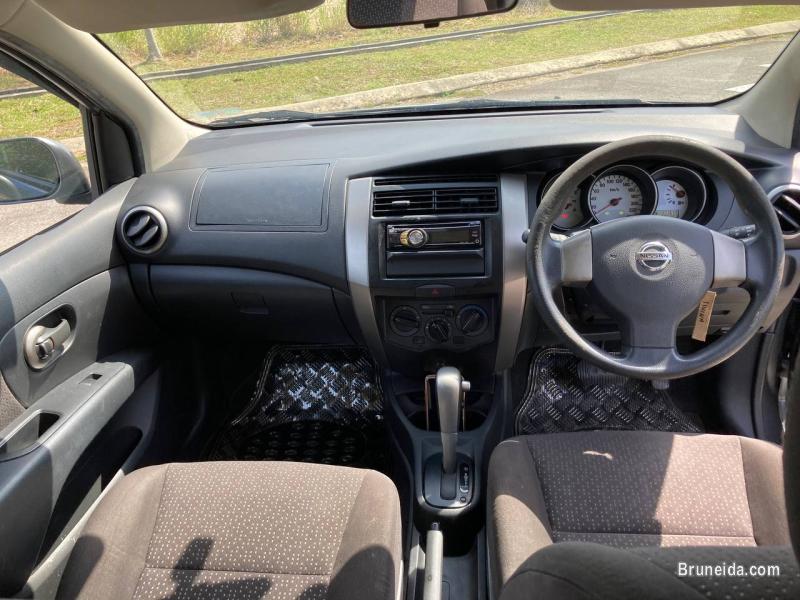 Nissan Grand Livina - image 6