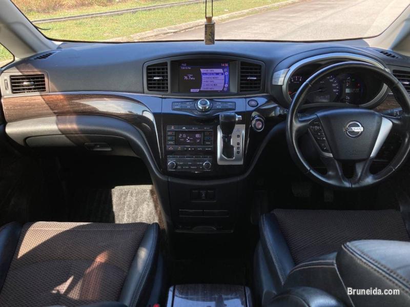 Nissan Elgrand 250 Highway Star - image 10