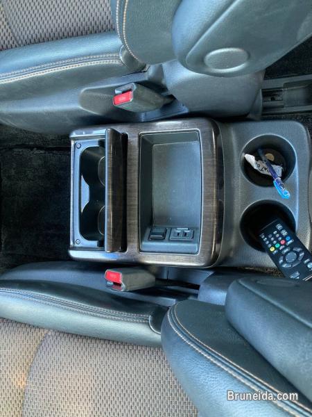 Nissan Elgrand 250 Highway Star - image 12