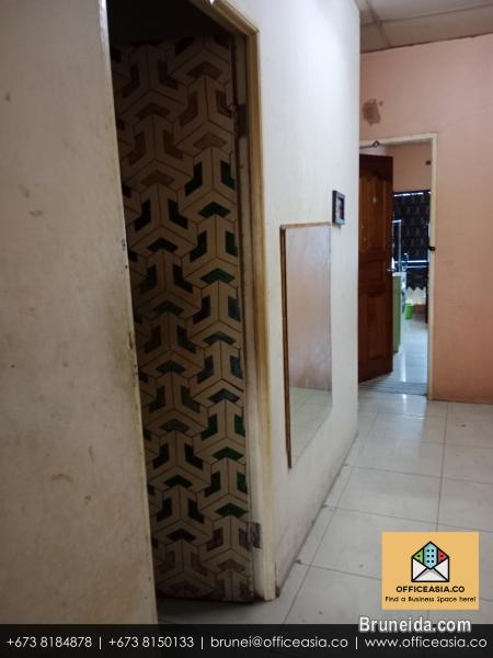 Kiulap - ALVAREZ SPACE FOR RENT $650 - image 3