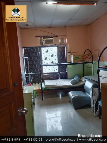 Kiulap - ALVAREZ SPACE FOR RENT $650 - image 7