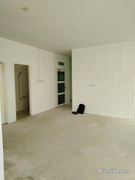 KENNY - $1. 2K 2nd Floor Kiulap - image 9