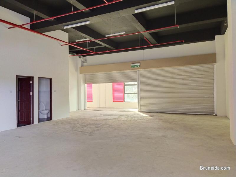 ELLE SPACE 1FA1 - THE WALK - image 1