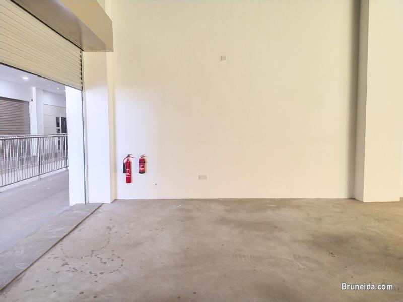 ELLE SPACE 1FA2 - THE WALK - image 4