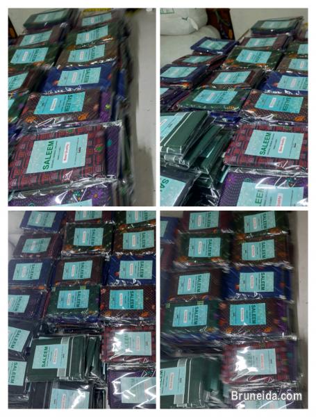 Sarungs, lungis, serban and sinjang - image 3