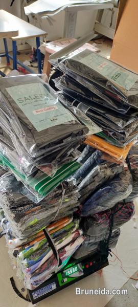 Vesti, lungis and sarungs - image 3