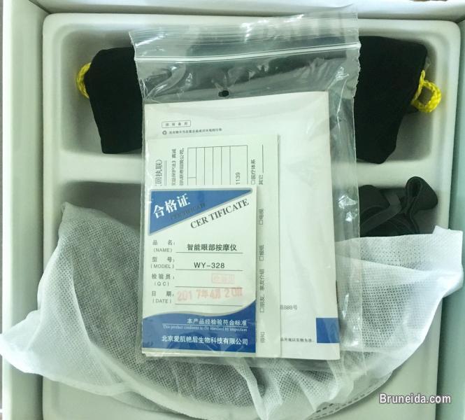 Newly Unused Portable Eye Massager - image 5