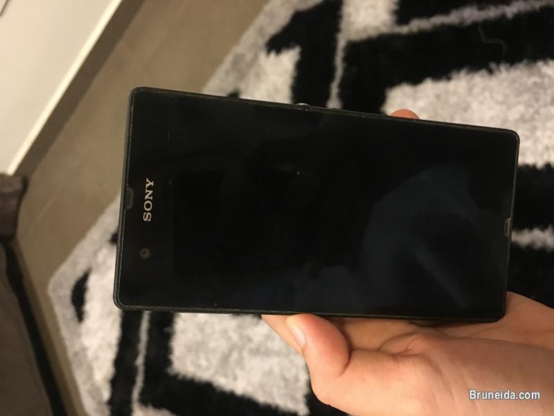 Sony Xperia Z with faulty - image 2