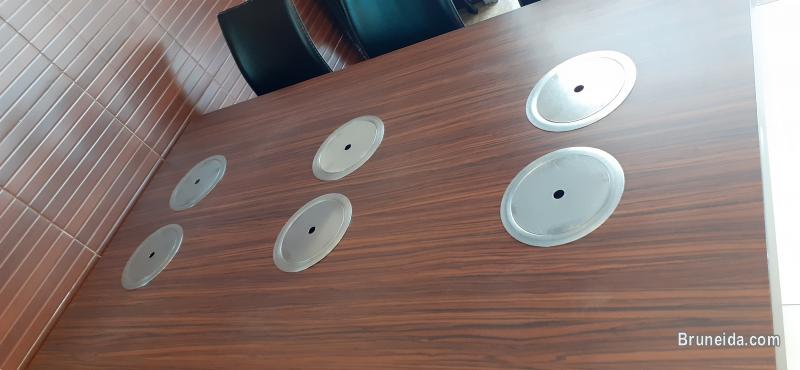 Shabu shabu table with chairs - image 2