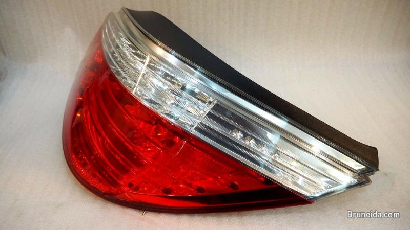 BMW E60 LCI 5 SERIES 2007 TAIL LAMP LED RIGHT 7177282 - image 3