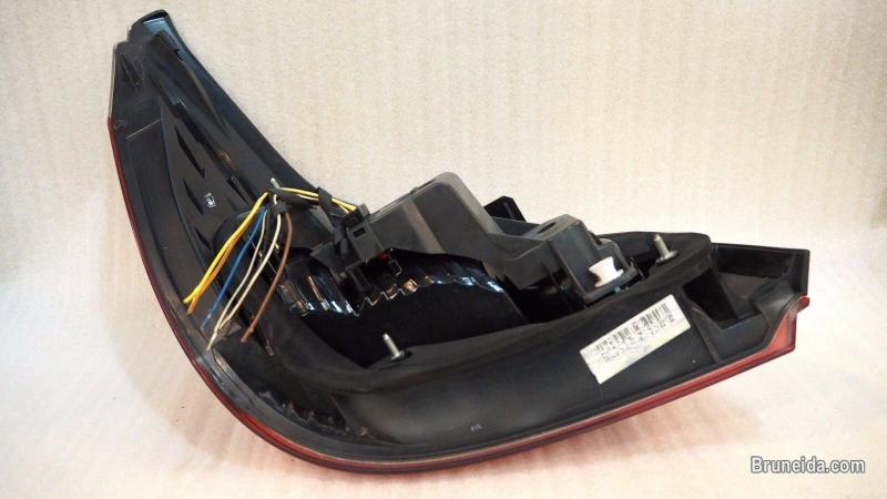 BMW E60 LCI 5 SERIES 2007 TAIL LAMP LED RIGHT 7177282 - image 6