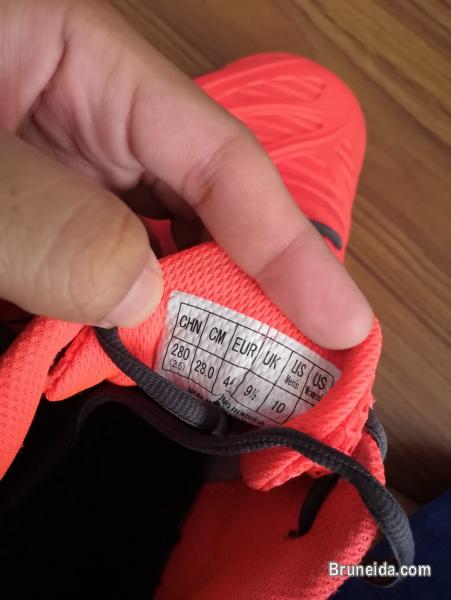 Yonex Cascade Drive UK9. 5 - image 3