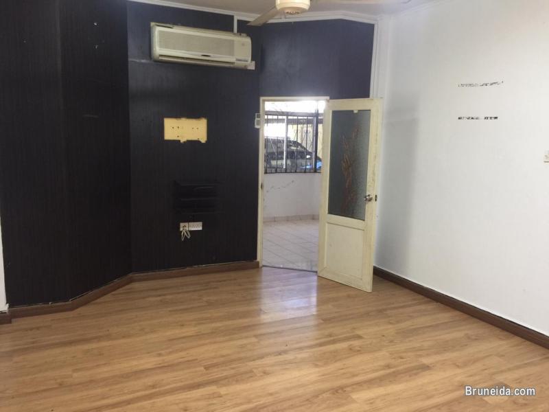 HOUSE FOR RENT - image 10