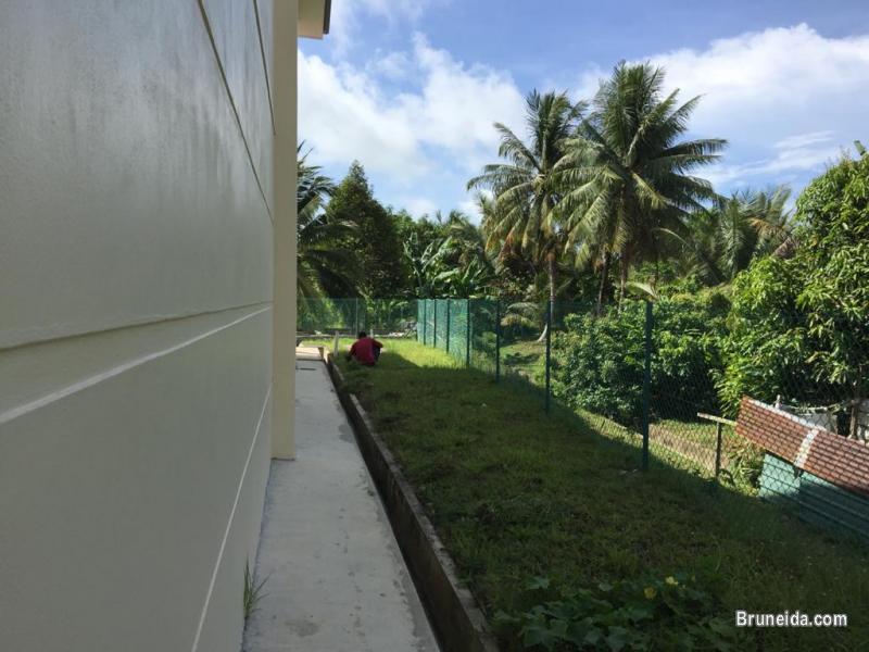 HOUSE FOR SALE - image 10