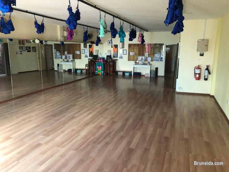 SHOPHOUSE / OFFICE / STUDIO FOR RENT - image 1