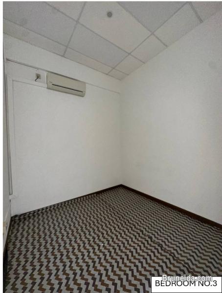 Staffhouse for Rent - image 3