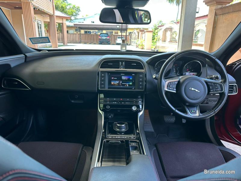 2018 LOCAL JAGUAR XE2.0L R- SPORT MODEL FOR SALE (AUTO)- TURBO - image 4