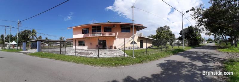 Lumut house for sale - image 1