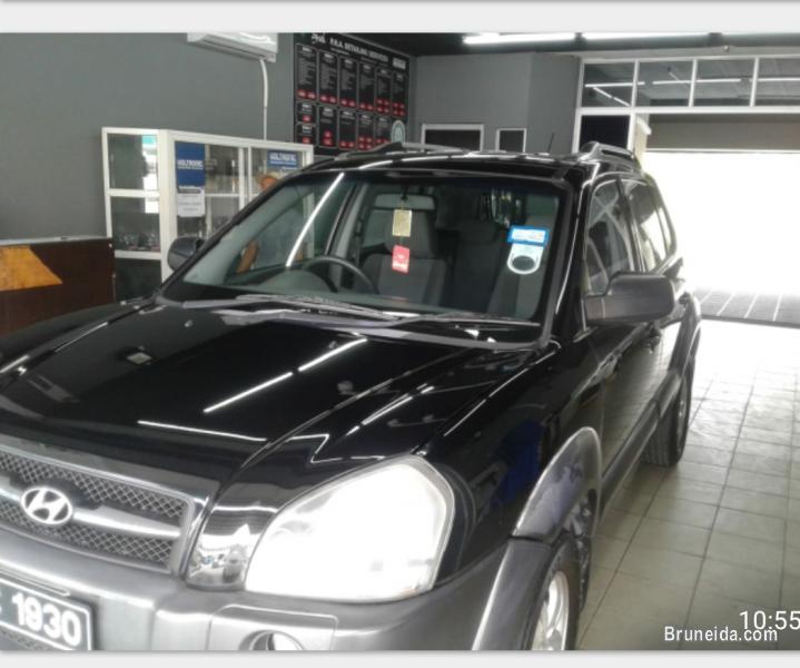 Pictures of Hyundai Tucson for sale 2. 0 ( petrol) 2006