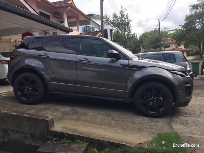 2016 Land Rover Range Rover Auto - image 4