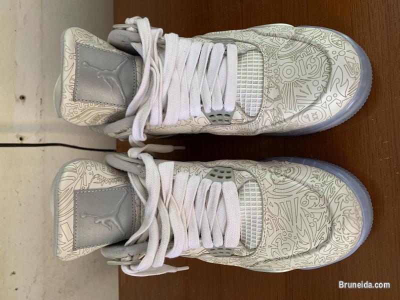 Jordan 4 LASER 2015 - 8. 5 US 42 EUR - image 1