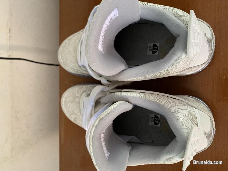 Jordan 4 LASER 2015 - 8. 5 US 42 EUR - image 2