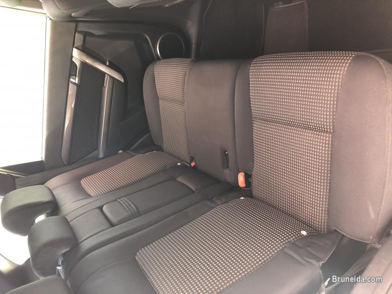 Silver Chevrolet Captiva - image 7