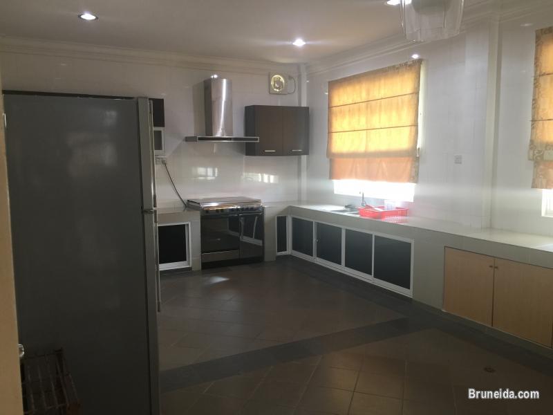Tungku 2 storey detached for rent - image 3