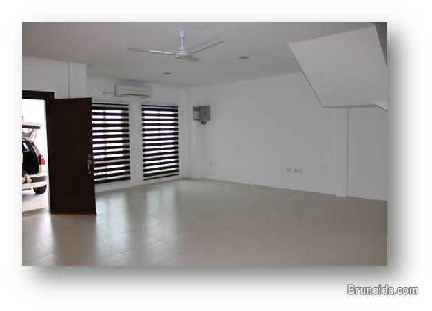 2 storey Terrace House For Rent (prefer company) - image 2