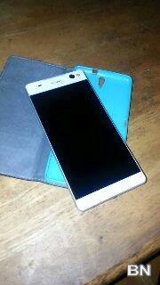 Xperia C5 ultra dual sim white for sale $270 . Masih ada waranty - image 1