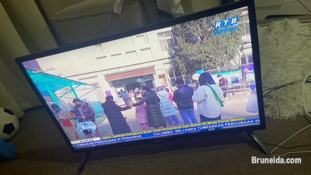 Phillips 32inch Tv For Sale $150 (Nego) - image 1