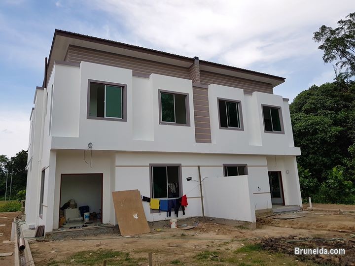 CHEAP SEMI-DETACHED HOUSE (KEKAL) KULAPIS - ONE UNIT LEFT - image 1