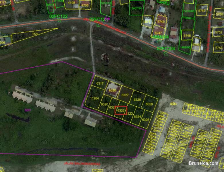 Lumut land for sale - image 1