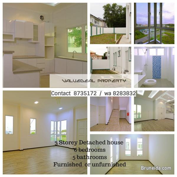 3 storey detached house - image 1