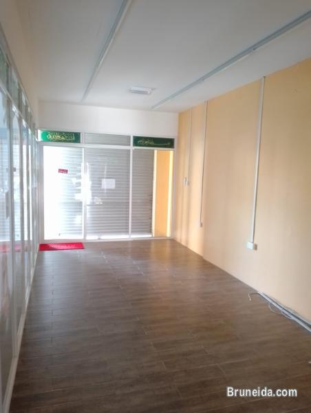 Shop for Rent in Seria - image 2