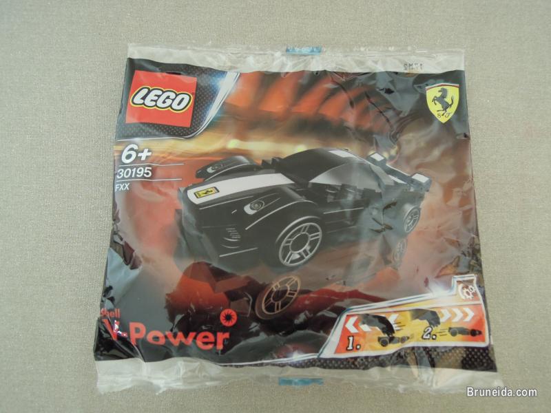 LEGO FERRARI BULLDOZER 42028 - image 5