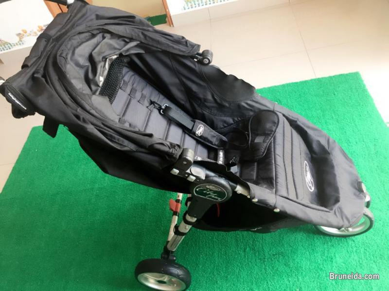 Stroller City Mini by Baby Jogger - image 2