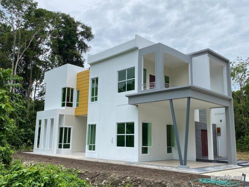 Road Frontage New Large and Modern 5B/5T Detached House - image 3