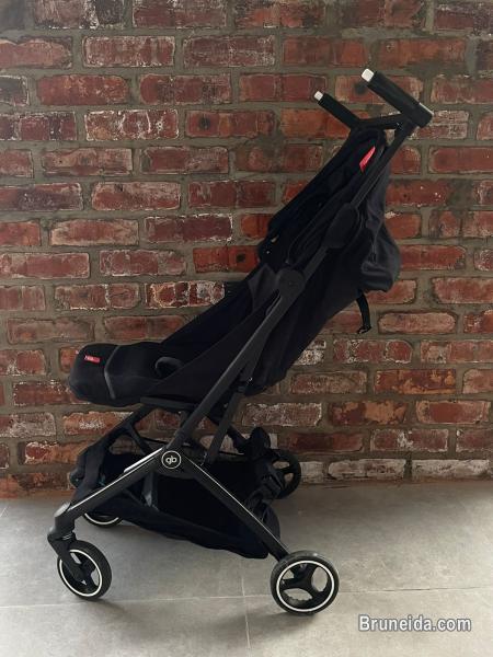 GB Pockit Lightweight Travel Stroller (Bought April 2024 - Excellent Condition) - image 1